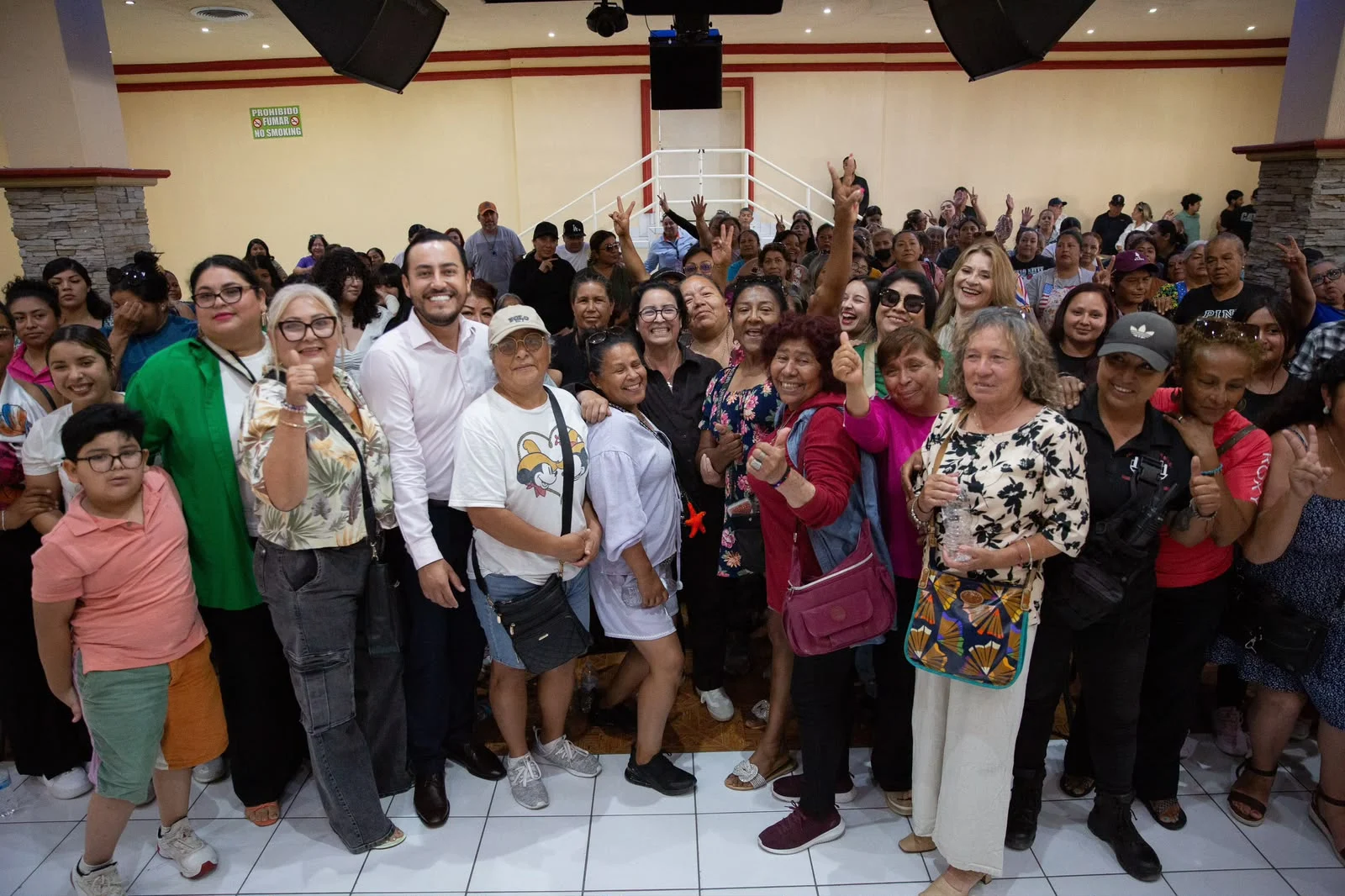 PRESIDENTA MUNICIPAL ROCÍO ADAME ENCABEZA ENCUENTRO CON MUJERES COMERCIANTES DE PLAYAS DE ROSARITO